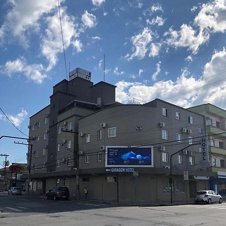 Hotel Veneza Brusque Buitenkant foto